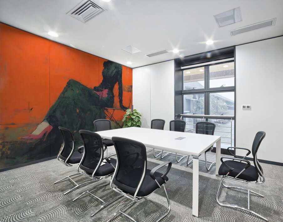 The Silence of Fashion – Vintage Editorial Portrait Art Print Wall Printing